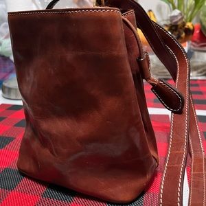 Vintage Vecchia bucket leather bag 👍😎